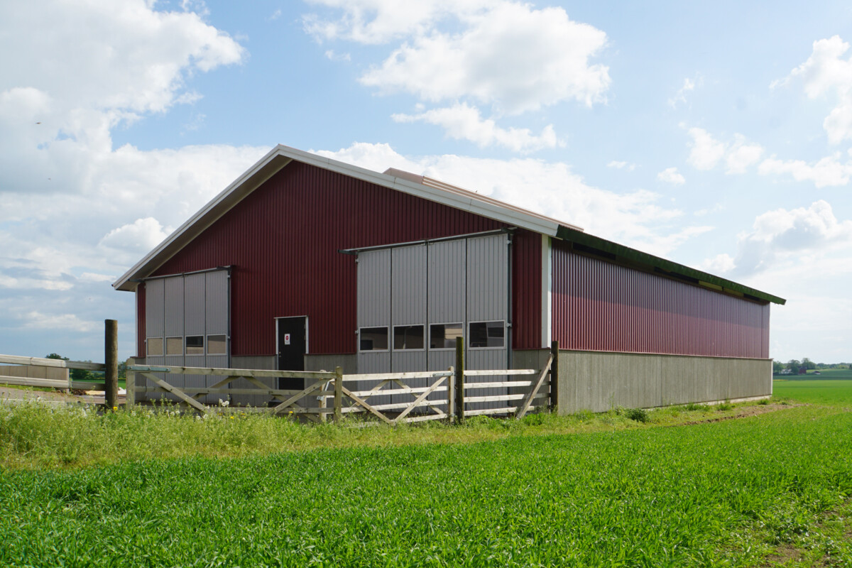 Svinstall, Falkenberg | BORGA